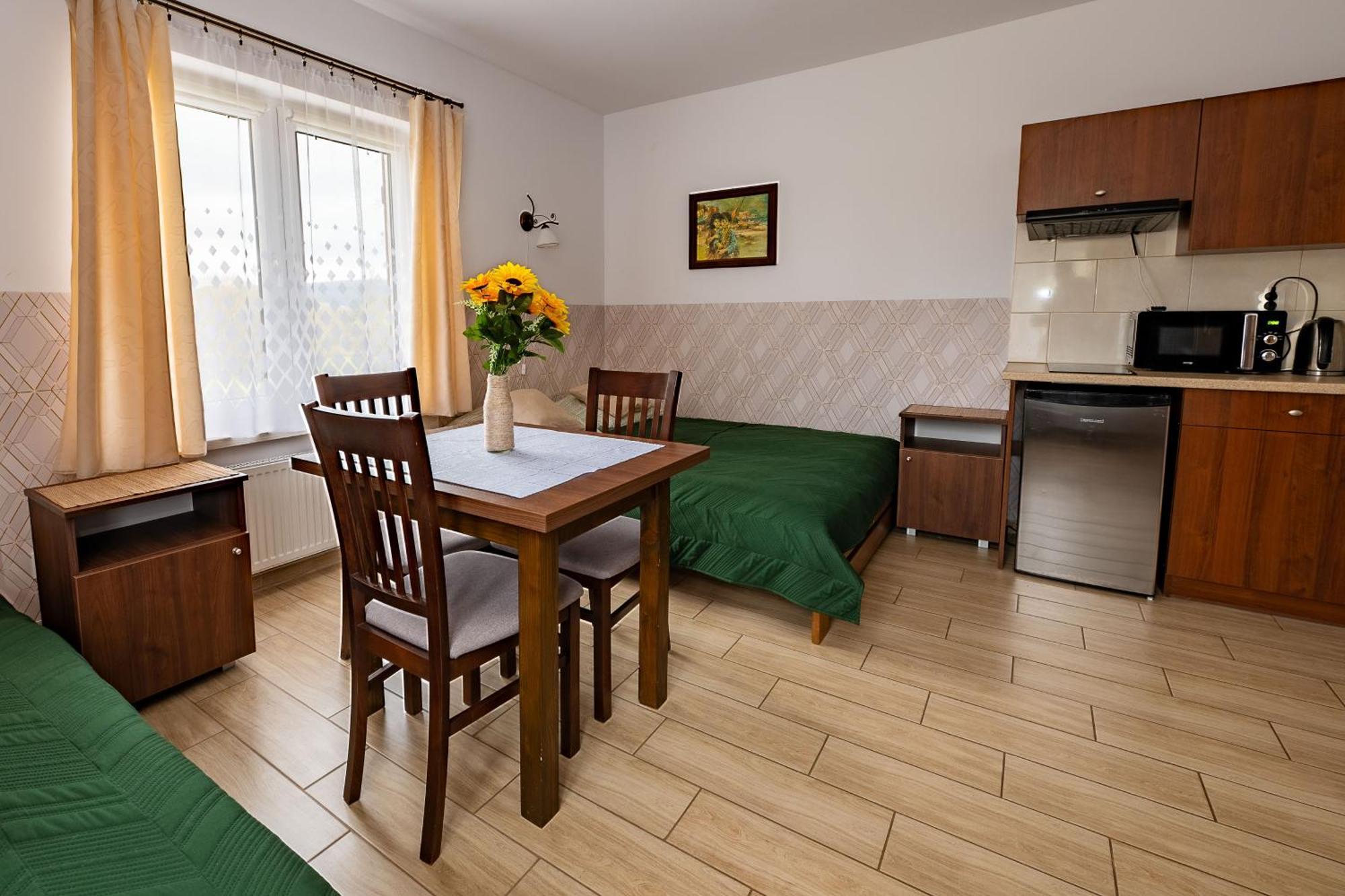 Ferienwohnung Bieszczadzkie Brzegi Ustrzyki Dolne Exterior foto